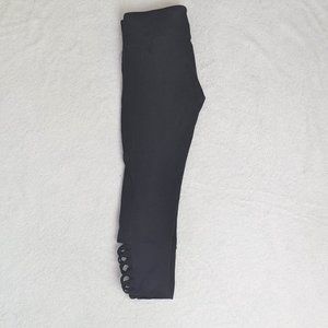 Black cropped Athleta leggings